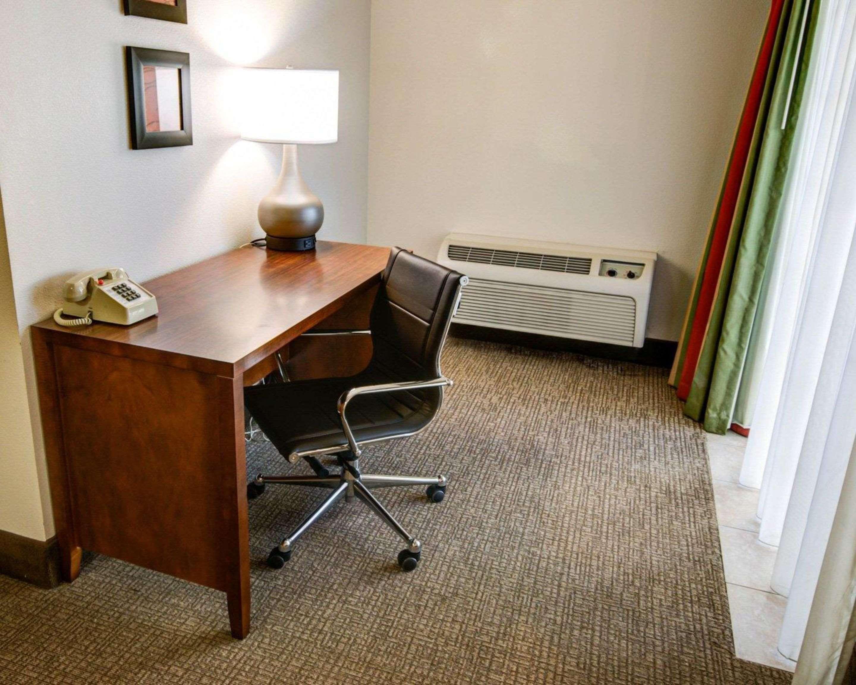 Comfort Inn Redding Near I-5 Zewnętrze zdjęcie