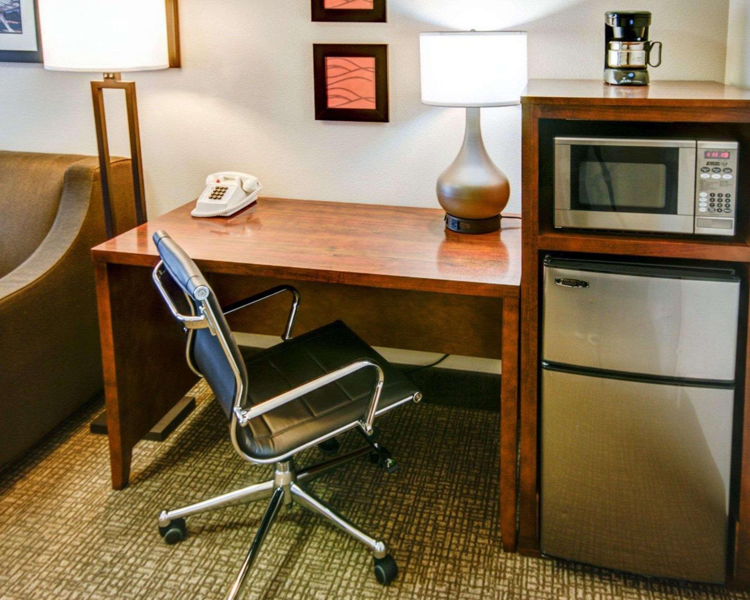 Comfort Inn Redding Near I-5 Zewnętrze zdjęcie